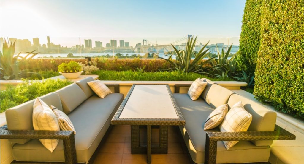 QUOI CHOISIR POUR LE SALON DE VOTRE JARDIN?