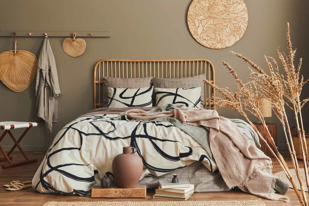 Adopter le cannage pour le meuble de la chambre à coucher