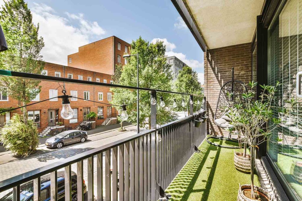  كيفية جعل مدخل البيت جذاب بأقل التكاليف