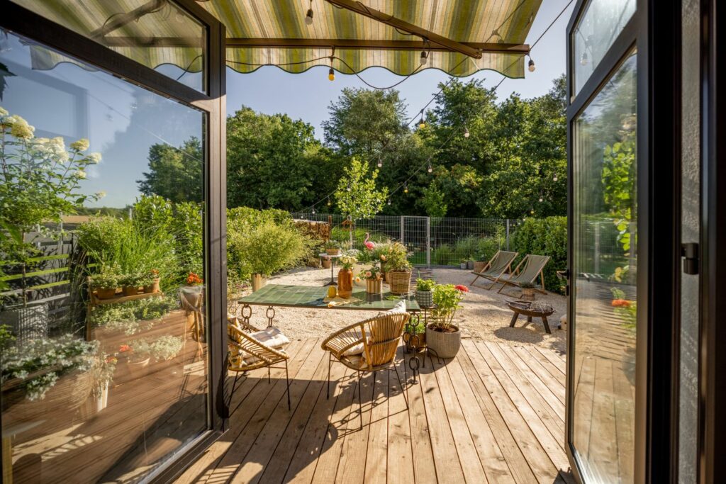 Comment aménager sa terrasse pour le printemps ? Idées et conseils