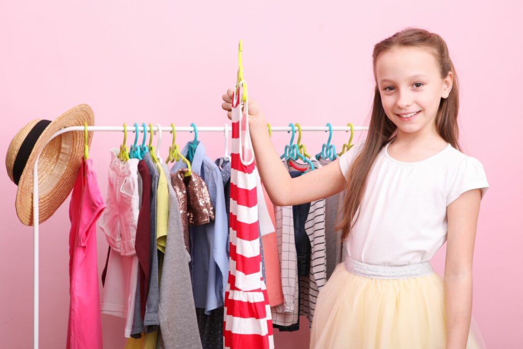 Aménagement d’un dressing d’enfant : conseils pratiques et idées malines